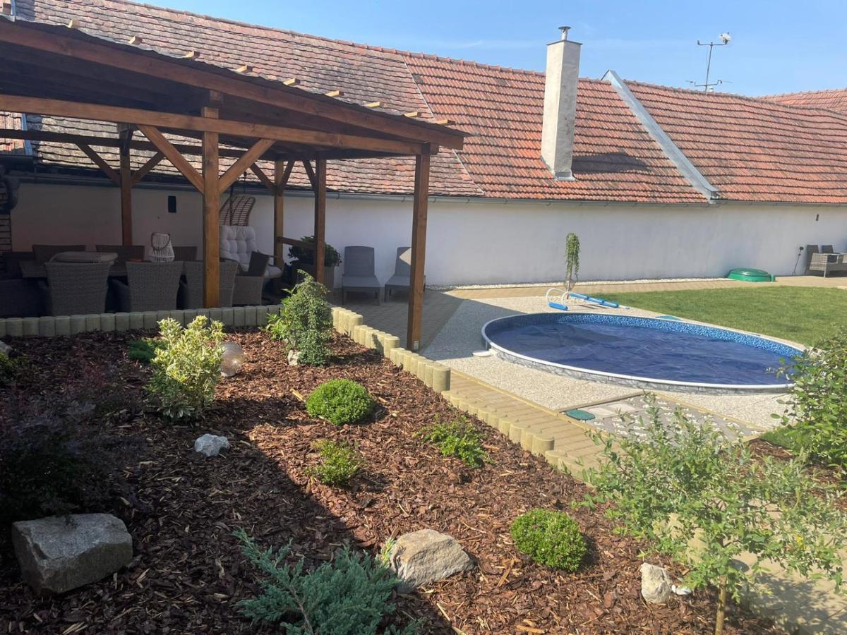 Apartmány u Pálavy Přítluky Esterno foto